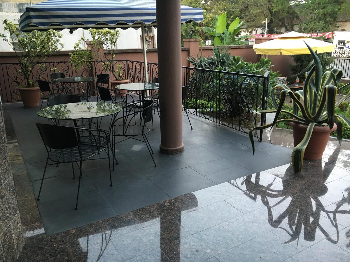 Hotel Condori Kobuleti Exterior photo